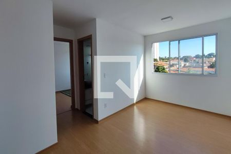 Sala de apartamento para alugar com 2 quartos, 42m² em Parque Industrial, Campinas