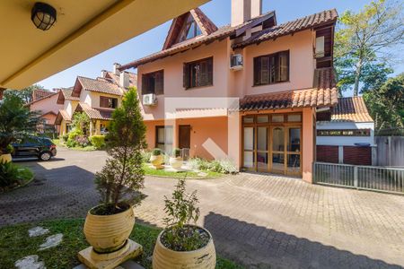 Vista de casa de condomínio para alugar com 3 quartos, 147m² em Espírito Santo, Porto Alegre