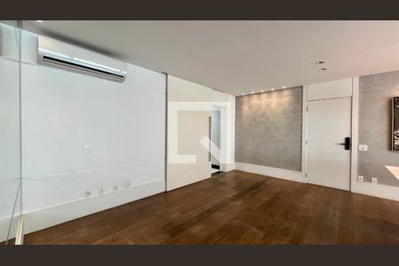 Sala de apartamento para alugar com 3 quartos, 140m² em Pinheiros, São Paulo