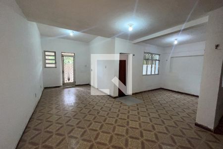 Sala de casa para alugar com 2 quartos, 200m² em Jardim Primavera, Duque de Caxias