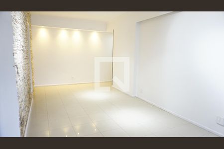 Sala de apartamento para alugar com 3 quartos, 85m² em Barra da Tijuca, Rio de Janeiro