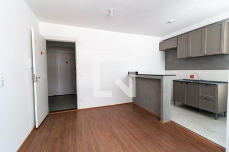 Sala e Cozinha de apartamento para alugar com 2 quartos, 42m² em Água Branca, São Paulo