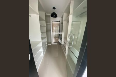 Quarto de casa de condomínio para alugar com 6 quartos, 200m² em Vargem Grande, Rio de Janeiro