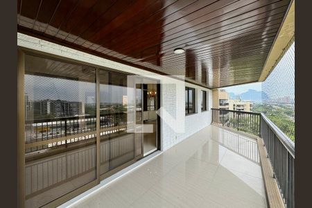 Varanda de apartamento à venda com 3 quartos, 360m² em Barra da Tijuca, Rio de Janeiro