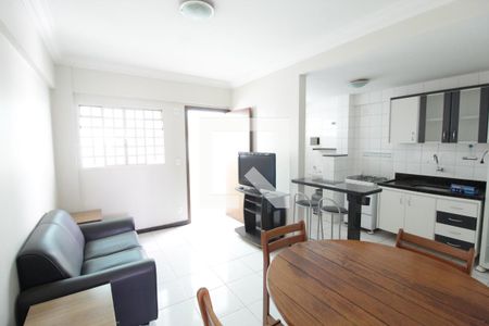 Sala de apartamento para alugar com 1 quarto, 42m² em Tibery, Uberlândia