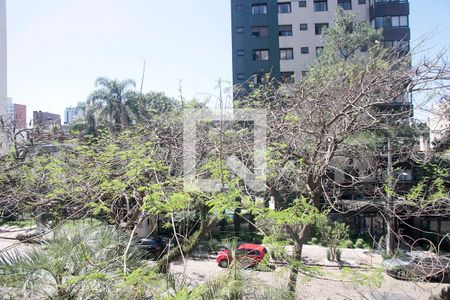 Sala de Estar Vista de apartamento para alugar com 4 quartos, 322m² em Bela Vista, Porto Alegre