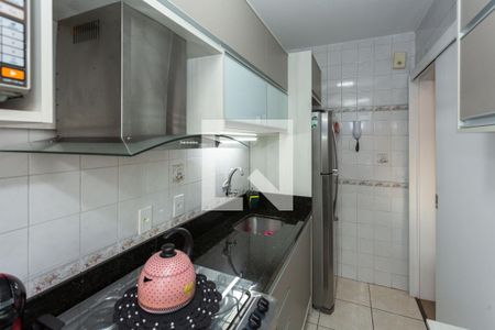 Cozinha de apartamento à venda com 3 quartos, 57m² em Sarandi, Porto Alegre