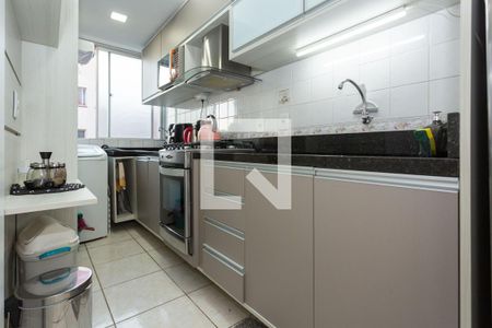 Cozinha de apartamento à venda com 3 quartos, 57m² em Sarandi, Porto Alegre