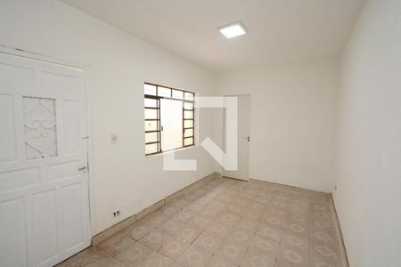 Sala de casa para alugar com 3 quartos, 150m² em Vila Arriete, São Paulo