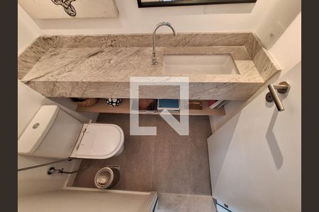 Lavabo  de apartamento para alugar com 2 quartos, 103m² em Botafogo, Rio de Janeiro