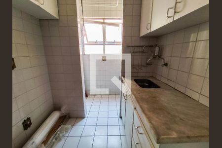 Cozinha de apartamento à venda com 3 quartos, 60m² em Santa Cruz, Belo Horizonte