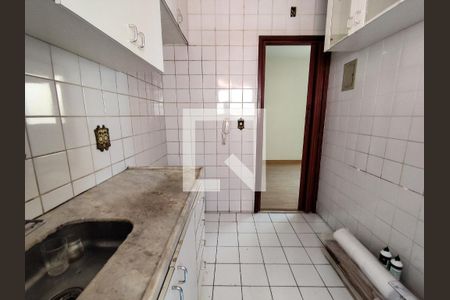 Cozinha de apartamento à venda com 3 quartos, 60m² em Santa Cruz, Belo Horizonte