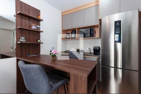 Cozinha de apartamento para alugar com 1 quarto, 28m² em Água Branca, São Paulo