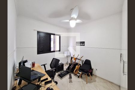 Quarto de apartamento à venda com 2 quartos, 68m² em Água Branca, São Paulo