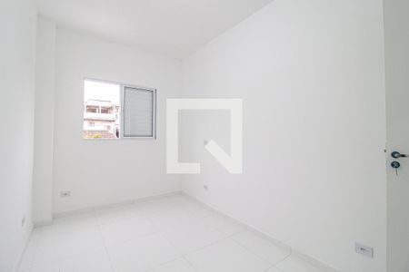 Quarto 2 de apartamento para alugar com 2 quartos, 52m² em Vila Bocaina, Mauá