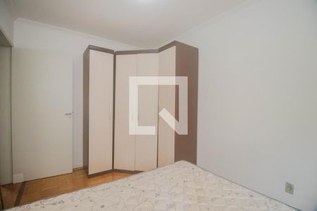 Quarto 1 de apartamento para alugar com 2 quartos, 58m² em Floresta, Porto Alegre