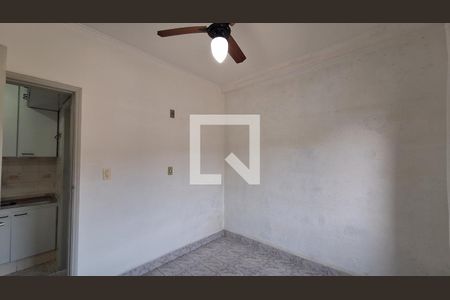 Quarto de kitnet/studio para alugar com 1 quarto, 29m² em Canto do Forte, Praia Grande