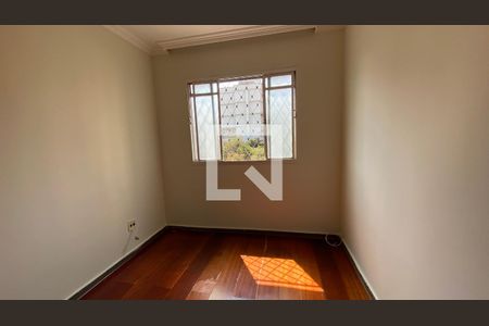 Quarto 1 de apartamento para alugar com 3 quartos, 50m² em Salgado Filho, Belo Horizonte