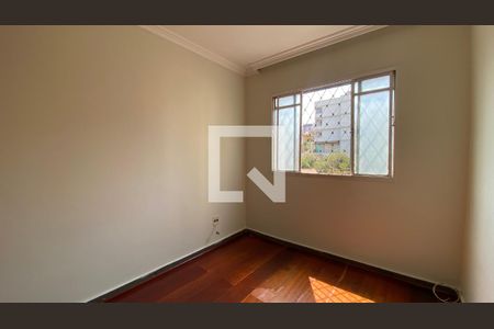 Quarto 1 de apartamento para alugar com 3 quartos, 50m² em Salgado Filho, Belo Horizonte