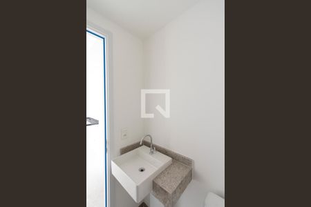 Lavabo de apartamento para alugar com 2 quartos, 70m² em Perdizes, São Paulo