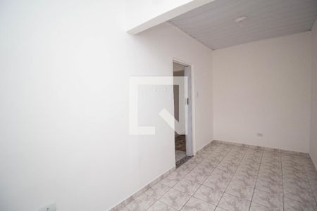 Quarto 2 de casa para alugar com 2 quartos, 200m² em Vila Penteado, São Paulo