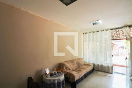 Sala de casa à venda com 2 quartos, 500m² em São Francisco, Belo Horizonte