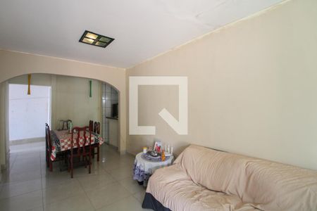 Sala de casa à venda com 2 quartos, 500m² em São Francisco, Belo Horizonte