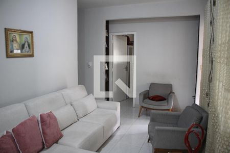 Sala de casa à venda com 4 quartos, 147m² em Tirol (Barreiro), Contagem