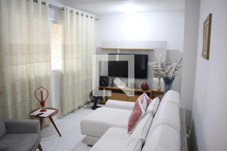 Sala de casa à venda com 4 quartos, 147m² em Tirol (Barreiro), Contagem