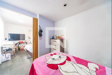 Quarto de casa para alugar com 1 quarto, 60m² em Vila Vitória, Santo André