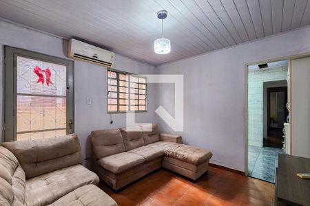 Sala  de casa para alugar com 4 quartos, 210m² em Parque Santo Antonio, Jacareí