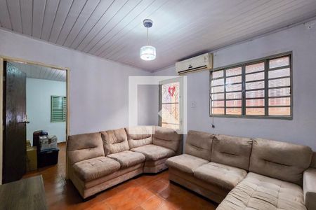 Sala  de casa para alugar com 4 quartos, 210m² em Parque Santo Antonio, Jacareí