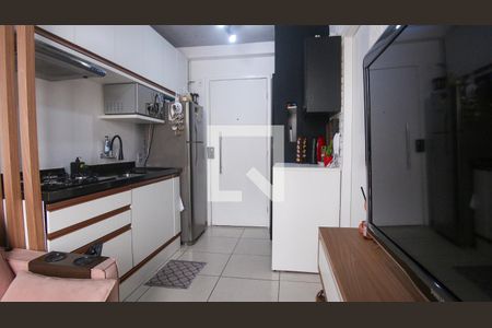 Sala/Cozinha de apartamento à venda com 1 quarto, 32m² em Vila Tolstoi, São Paulo