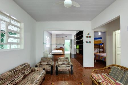 Sala de casa para alugar com 3 quartos, 250m² em Caiçara, Praia Grande