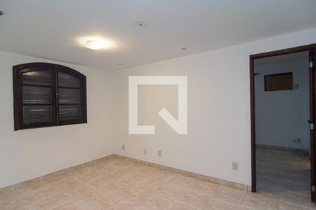 Sala de casa para alugar com 2 quartos, 75m² em Pe Pequeno, Niterói