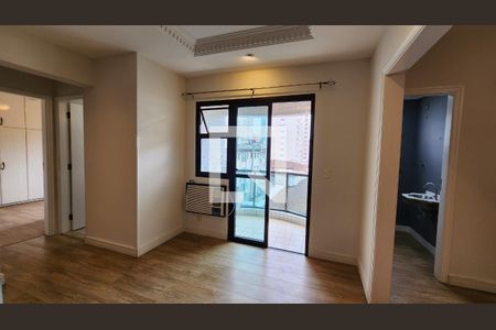 Detalhe Sala de apartamento para alugar com 2 quartos, 87m² em Boqueirão, Santos