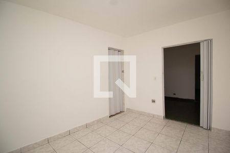 Quarto de casa para alugar com 1 quarto, 45m² em Vila Penteado, São Paulo