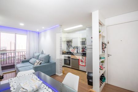 Sala de apartamento à venda com 2 quartos, 45m² em Padroeira, Osasco