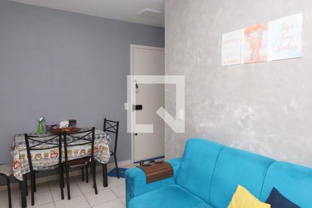 Sala de apartamento para alugar com 2 quartos, 45m² em Vila Nova Curuçá, São Paulo