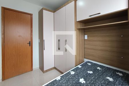 Quarto 2 de casa para alugar com 2 quartos, 40m² em Campo de Santana, Curitiba