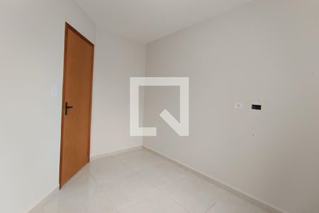 Quarto 1 de casa para alugar com 2 quartos, 40m² em Campo de Santana, Curitiba