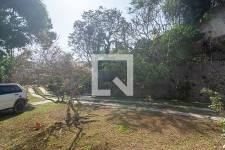 Casa à venda com 300m², 5 quartos e 3 vagas Casa à venda com 300m², 5 quartos e 3 vagasSuíte 2