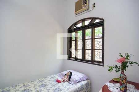 Casa à venda com 300m², 5 quartos e 3 vagas Casa à venda com 300m², 5 quartos e 3 vagasSuíte 1