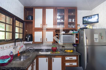 Casa à venda com 300m², 5 quartos e 3 vagas Casa à venda com 300m², 5 quartos e 3 vagasCozinha