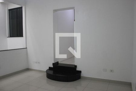 Sala  de casa para alugar com 4 quartos, 250m² em Parque Uirapuru, Guarulhos