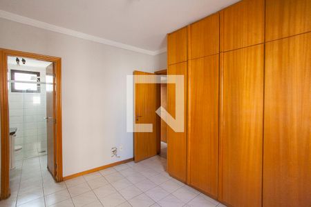 Suite de apartamento para alugar com 3 quartos, 90m² em Santa Maria, Uberlândia