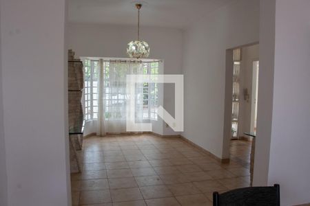 SALA de casa de condomínio à venda com 4 quartos, 190m² em Vila Modesto Fernandes, Campinas