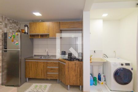 Sala/Cozinha de apartamento à venda com 2 quartos, 48m² em Estância Velha, Canoas