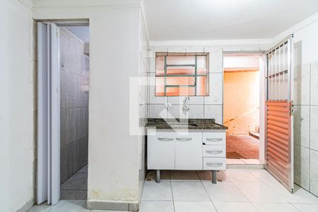 Cozinha de casa para alugar com 1 quarto, 45m² em Vila Gomes, São Paulo