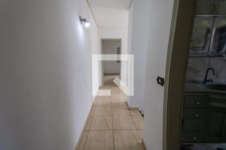 Corredor de casa para alugar com 2 quartos, 200m² em Vila Antonieta, São Paulo